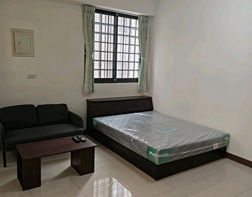 近正修長庚透天電梯獨立套房 - Image 2