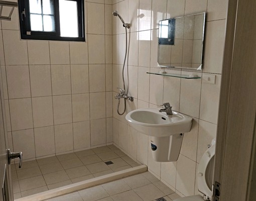 近正修長庚透天電梯獨立套房 - Image 9