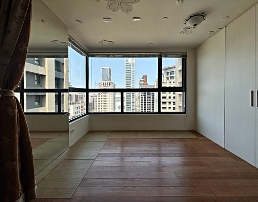 七期新光三越園道旁|國家歌劇院視野三房+雙車位|親家愛敦閣✨ - Image 6