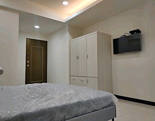 藝文特區全新裝修套房有陽台,近南平市場 - Image 4