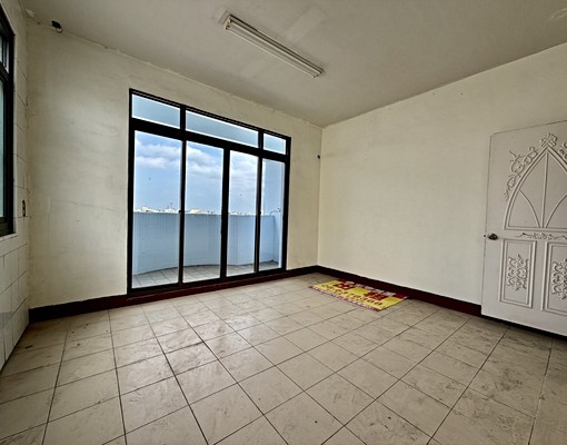 🈵新營區大坪數透天店住🈵 - Image 13