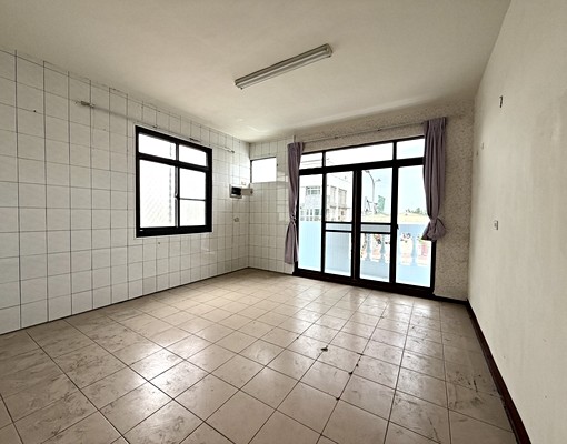 🈵新營區大坪數透天店住🈵 - Image 5