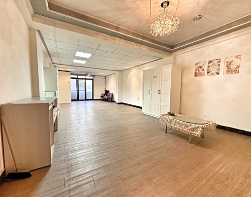 獨家!北屯市場30米進化北路黃金店面 - Image 1