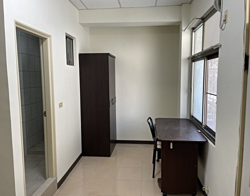 東光路獨立大陽台套房 - Image 3