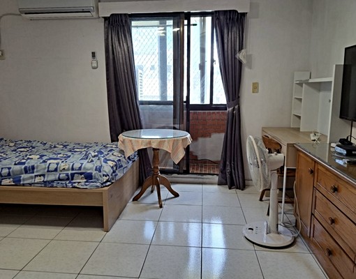 台中市民廣場套房高樓層、通風舒適有陽台 - Image 1