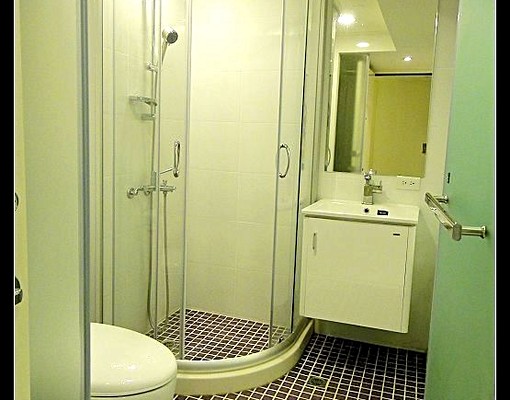 全配時尚大套房近忠孝東路四段,延吉街,光復南路 - Image 5