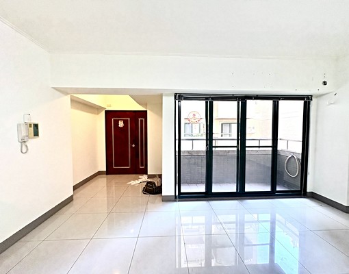 ✨文心捷運站旁✨✅一層兩戶✅雙車位✅有浴缸✨超大採光房 - Image 4