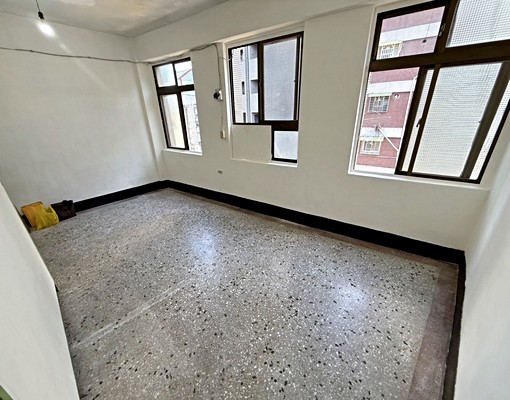 ⭐友善屋源⭐社會住宅⭐近捷運站/採光佳⭐可租補⭐免仲介費⭐ - Image 2