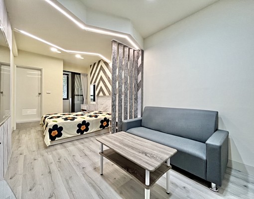 文心中清捷運🔥可租補✨可貓咪✨1房1廳🔥陽台獨洗曬✨衛窗 - Image 1