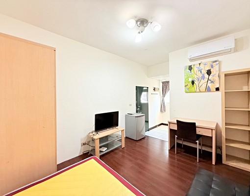 板橋站/萬元美屋/女性專屬/垃圾代收/天然瓦斯/機車位另計 - Image 3