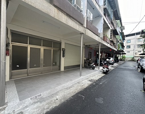 楠梓車站一樓套房加地下室/可提供家具 - Image 1