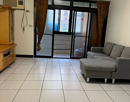 竹圍捷運站附近，適合小家庭 - Image 1