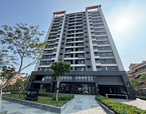 春福學學河景三房平車 - Image 2