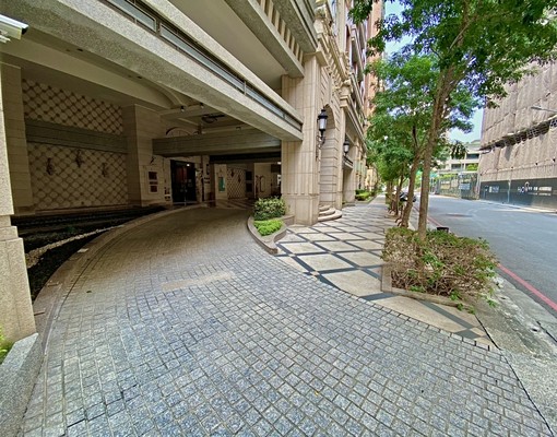 農十六凹仔底美術館輕軌龍華國小站|亞歷山大 - Image 12