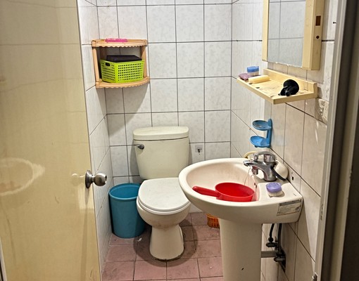 長壽西街25坪二房一廳,近鬧區地點佳 - Image 4