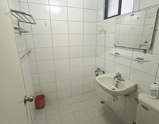 🉑雙租補🔥近中美街勤美商圈兩房兩衛有家具電 - Image 7