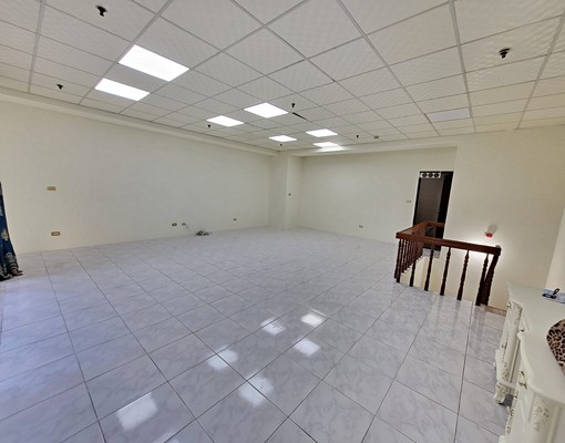 近武陵高中電梯大坪數1房1廳可住含車位,可租補 - Image 4