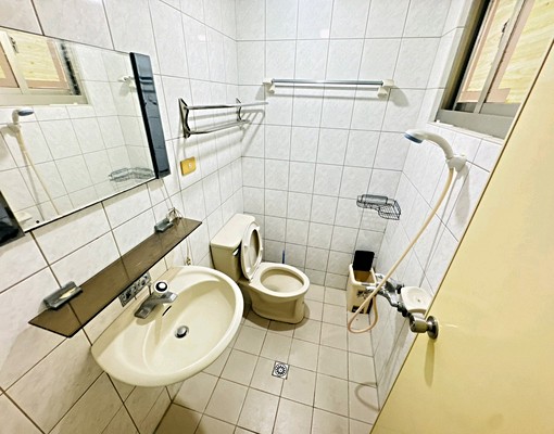 南屯精華地段全新整理大大坪數💖可租補首選三房車位 - Image 12