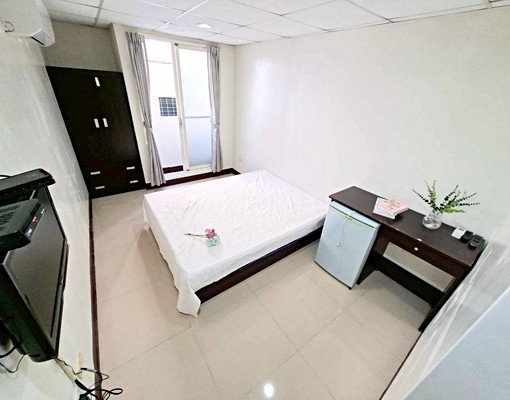 近中教大🌟可租補🌟採光佳🌟台電計價🌟子母車飲水機 - Image 1