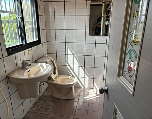 套房，近利澤、龍德工業區、商圈，信件代收、磁扣門鎖 - Image 11