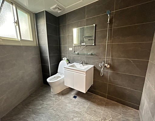 菜寮捷運站全新裝潢整層住家 - Image 6