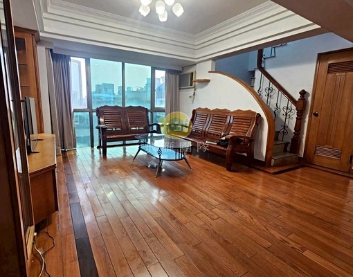 東區樓中樓溫馨3房+平車 - Image 1