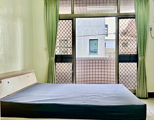 落地窗大套房即刻入住✨寬敞舒適✨垃圾集中✨小資首選 - Image 1