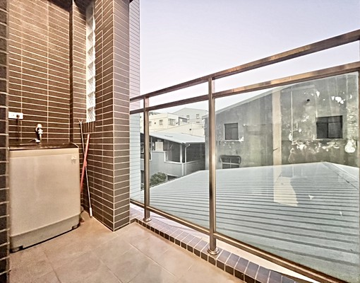 可租補✨陽台獨洗曬✨木質地板系統櫃✨東海商圈超熱鬧✨室內車位 - Image 11