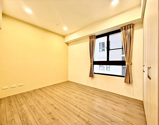 真的很大間丨間間大衣櫃丨超爆大四房丨浴缸丨B2平車丨金價讚欸 - Image 9