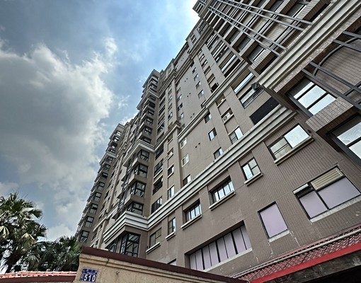 U頎策住宅-草悟道旁大空間4房樓中樓 - Image 14