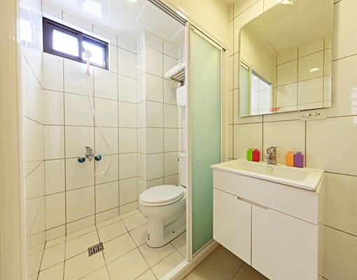 電梯採光套房~私人陽台及洗衣機~垃圾集中 - Image 9