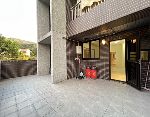 超大美景陽台_可寵物_全新社區_免仲介費_可租補_五泰小謝 - Image 11