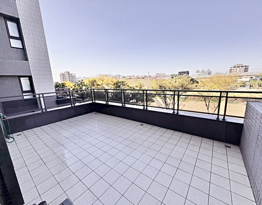 好市多🔴簡約風超大2房平車⭐租補⭐可寵 - Image 3