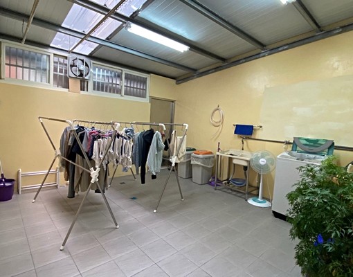 高峰路套房室內機車位高速網路 - Image 4