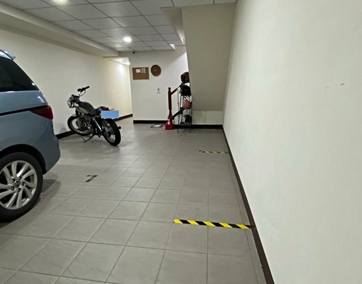 高峰路套房室內機車位高速網路 - Image 5