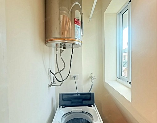 (可租補)單人樓中樓大套房 - Image 9