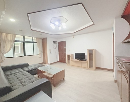 附機車車位獨立門牌台水台電可租屋補助有獨立陽台雙衛浴大四房 - Image 1