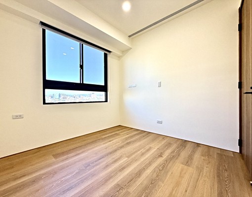 我這間最漂亮｜全新入住｜系統裝潢｜採光超棒無暗房 - Image 12