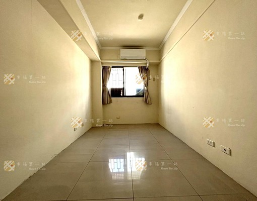 北屯區雙橡園✨四房含車管✨可租補 - Image 1