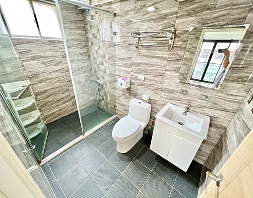 可租補😍黃金地段優質大空間🏠陽台獨洗採光好衛浴窗超大冰箱 - Image 7