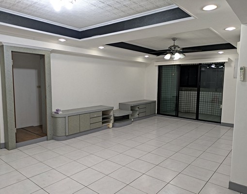 🌞永慶葉子🍀樹林車站商圈電梯~四房誠意出租-樹林後站🏡 - Image 1