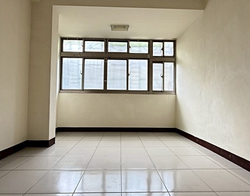 樹林家樂福近車站近秀泰影城熱鬧街區3房2廳便宜出租! - Image 4