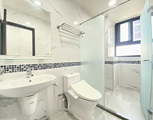 可租補!近太原車站3年新裝潢新大套房附機車位|有私人露臺 - Image 4