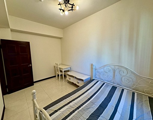 高鐵區秒殺絕美精裝潢文青風3房可租補報稅/平面車位機車位 - Image 5