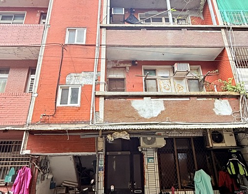 社宅租補，三芝蛋黃區，低樓層 - Image 1