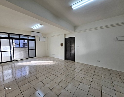 好屋出租*特力屋大4房(可租補) - Image 1