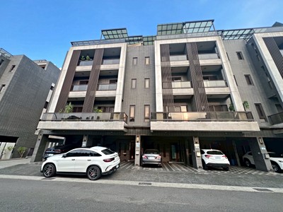 平鎮高質感裝潢電梯美別墅洽林小姐0936518214