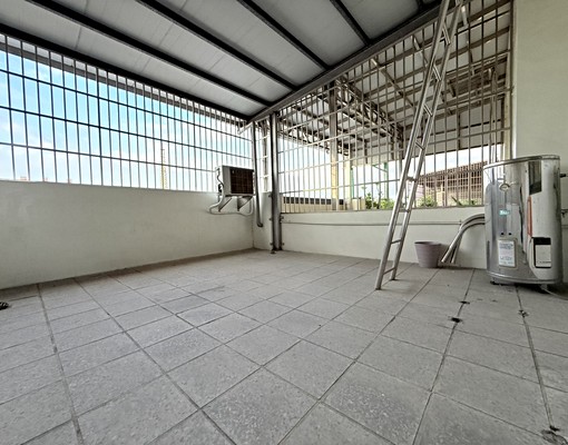 享受好居《運動公園店面效益多房數好停車整棟透天》 - Image 9