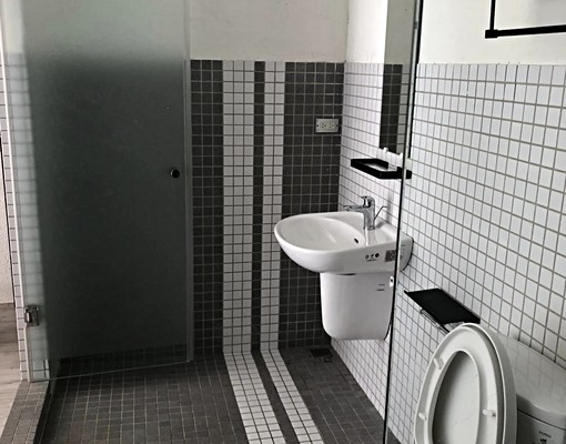 👍老屋改建‧短租套房「一卡皮箱即可入住」👍|老宅輕工業風 - Image 5