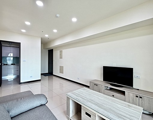 和宜極美｜捷運宅｜衛浴浴缸｜中清文心 - Image 1